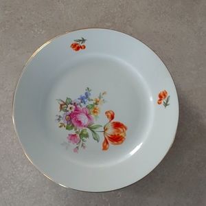 set of two Kahla GDR dinner plates